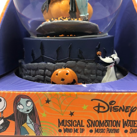 🎃HP🎃Jack/Sally Musical Water Globe - Picture 11 of 13